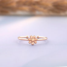 Load image into Gallery viewer, Rose Gold Floral Ring