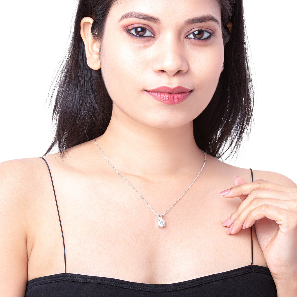 Laura Necklace MOISSANITE