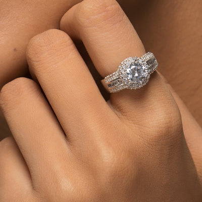 Nidia Ring Moissanite