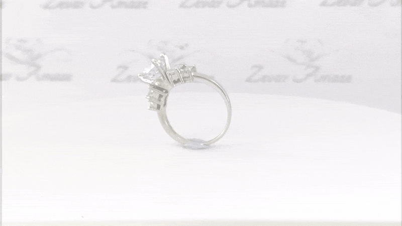 Brisa Diamond Silver Ring for Her
