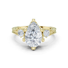 Load image into Gallery viewer, Suhana 2.5ct Pear Moissanite Solitaire Diamond Ring for her