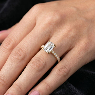 Amaira 2ct Emerald Moissanite Solitaire Diamond Ring for her