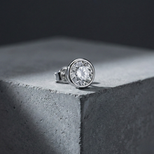 Load image into Gallery viewer, Classic Round Bezel Silver Stud For Men (1 PC ONLY)