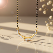 Load image into Gallery viewer, Gold Tulip Mangalsutra