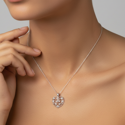 Junia Necklace