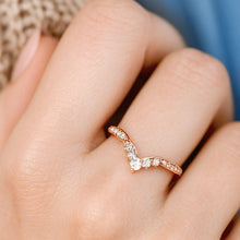 Load image into Gallery viewer, Ojasvi Silver Ring for Women