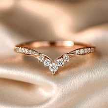 Load image into Gallery viewer, Ojasvi Silver Ring for Women