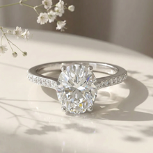 Load image into Gallery viewer, Oval Cz Solitaire Ring