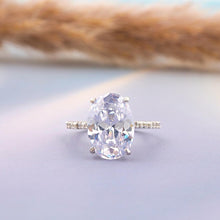 Load image into Gallery viewer, Moissanite Classic Silver oval CZ Solitaire Ring