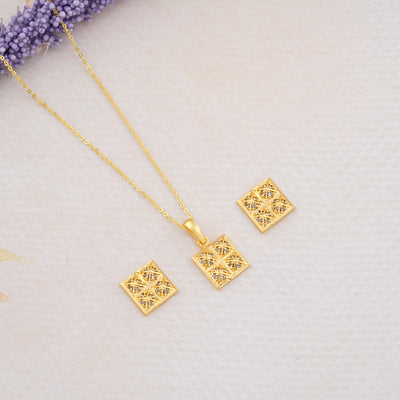 GIZA YELLOW GOLD PENDANT SET