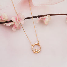 Load image into Gallery viewer, Circle Rose gold Pendant
