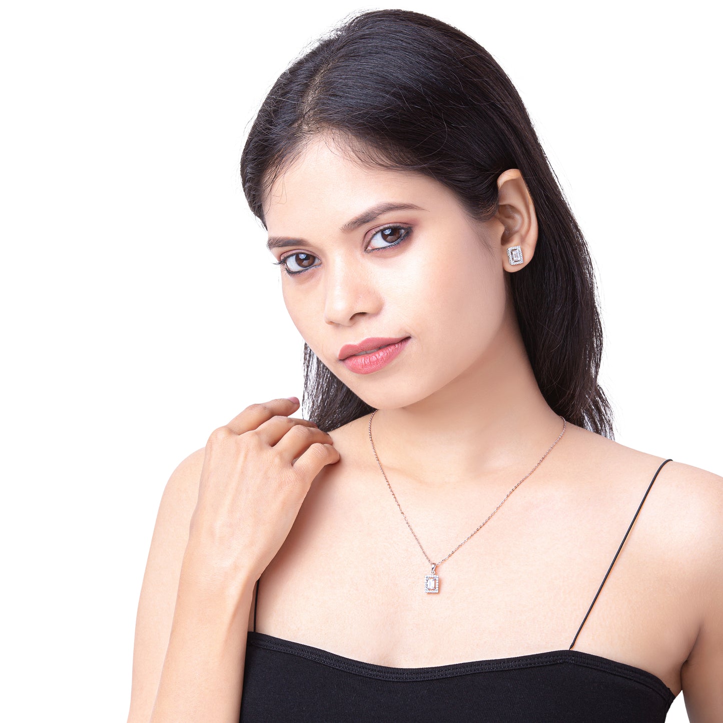 Adonia Pendant Set