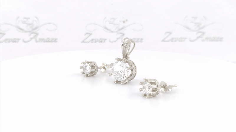 Corinna Pendant Set