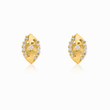 Load image into Gallery viewer, Golden leaf Earrings