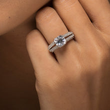 Load image into Gallery viewer, Myra Ring Moissanite