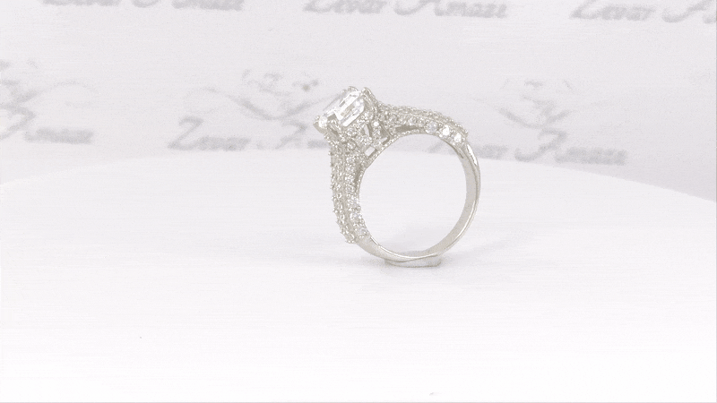 Myra Ring Moissanite