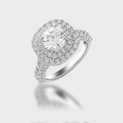 Lucina Ring moissanite