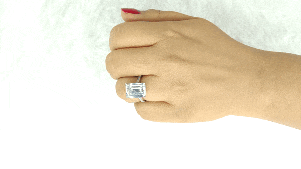 Classic Silver  Emerald CZ Solitaire Diamond Ring Hand Model Video